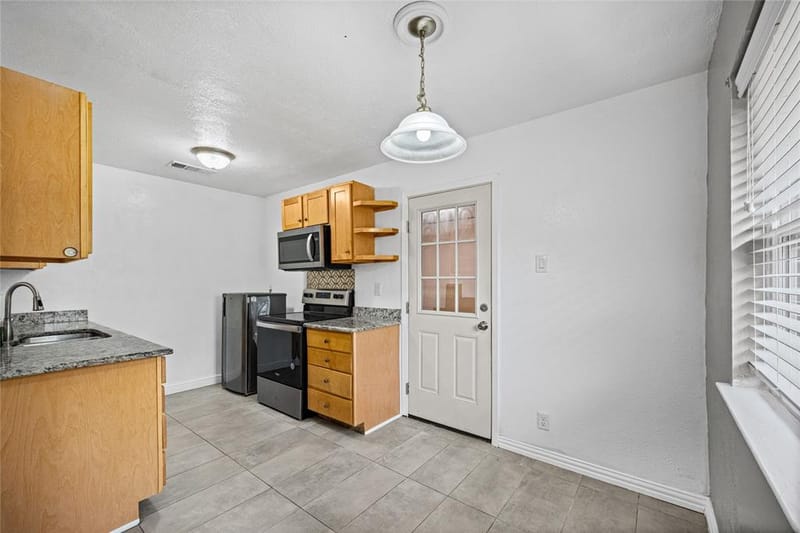 6511 Baraboo Drive, Dallas TX 75241 - Photo 14