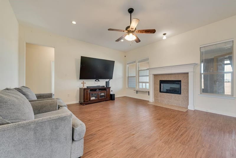 2121 N Mockingbird Lane, Midlothian TX 76065 - Photo 10
