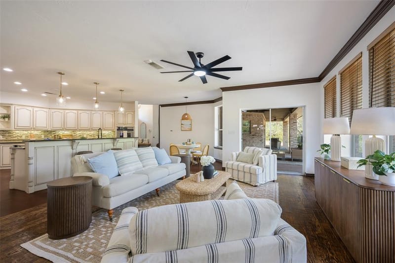 6413 Shoreline Drive, Little Elm TX 75068 - Photo 12