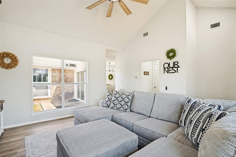 1562 Shalfont Lane, Garland TX 75040 - Photo 8