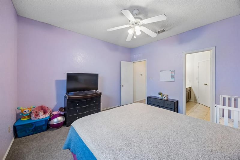 2906 Northrope Street, Euless TX 76039 - Photo 8