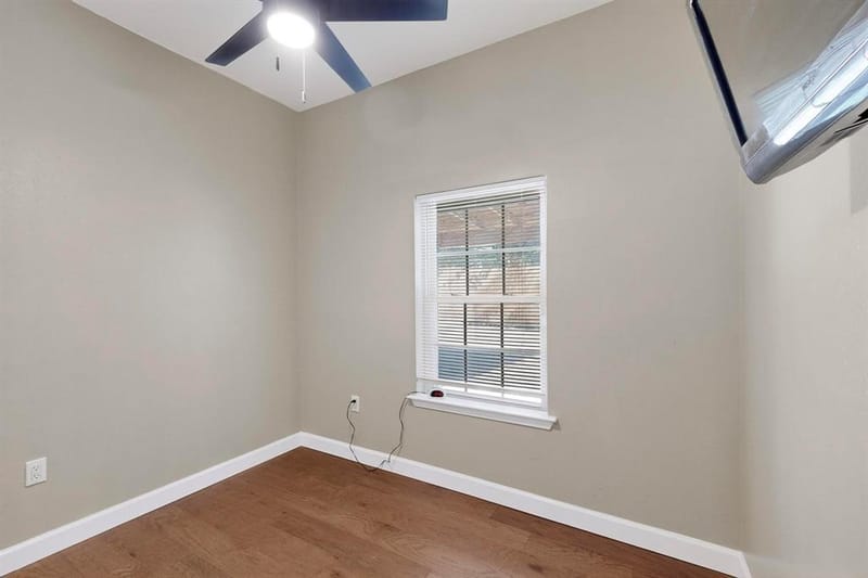 4214 Falls Drive, Dallas TX 75211 - Photo 27