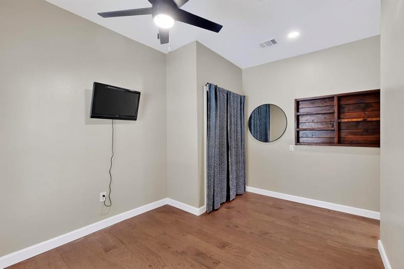 4214 Falls Drive, Dallas TX 75211 - Photo 28