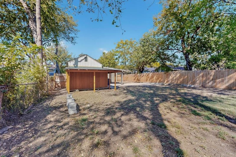 4214 Falls Drive, Dallas TX 75211 - Photo 35