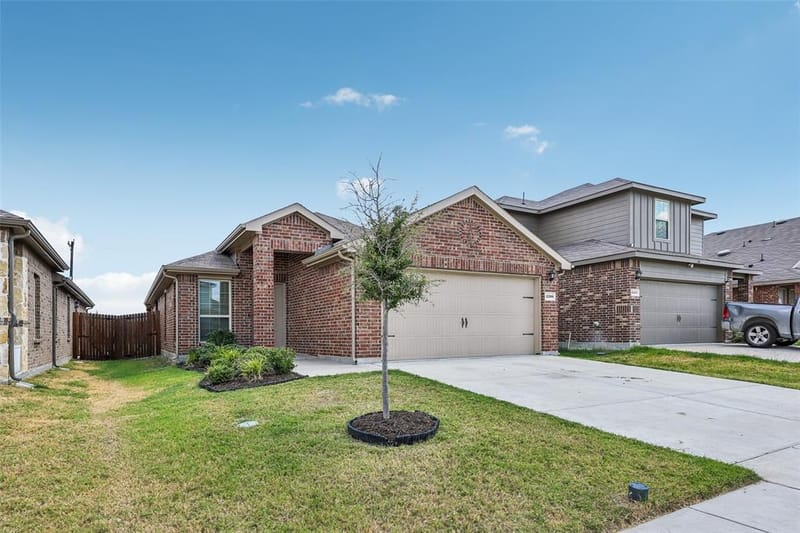 2205 Feeder Way, Royse City TX 75189