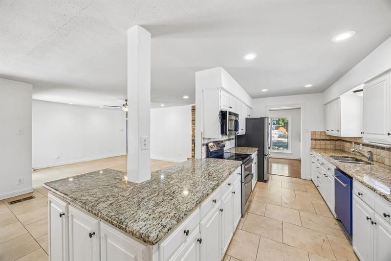 8380 San Cristobal Drive, Dallas TX 75218 - Photo 5