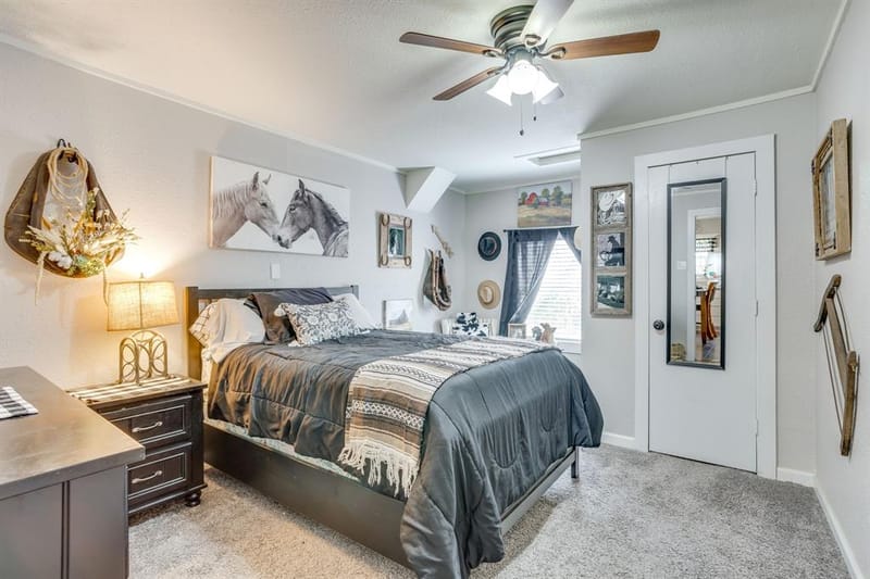 404 Calgary Road, Azle TX 76020 - Photo 13
