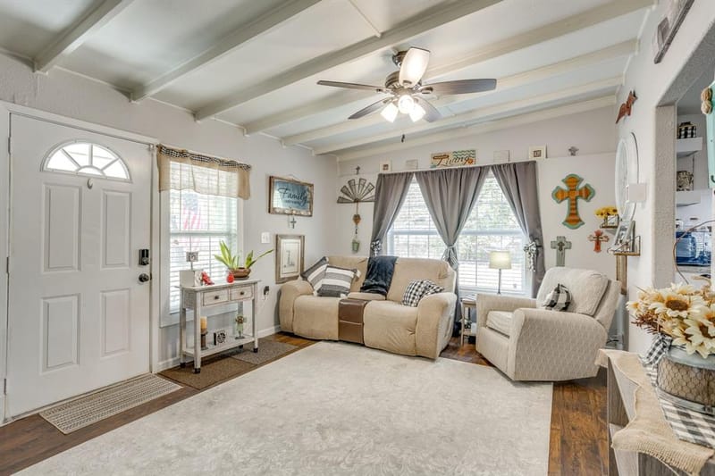 404 Calgary Road, Azle TX 76020 - Photo 5