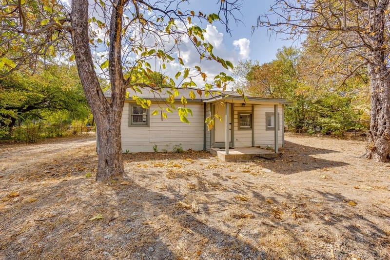 404 Calgary Road, Azle TX 76020 - Photo 30