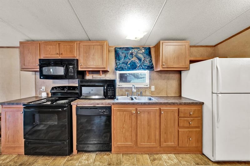 121 Rs County Road 3317, Emory TX 75440 - Photo 12