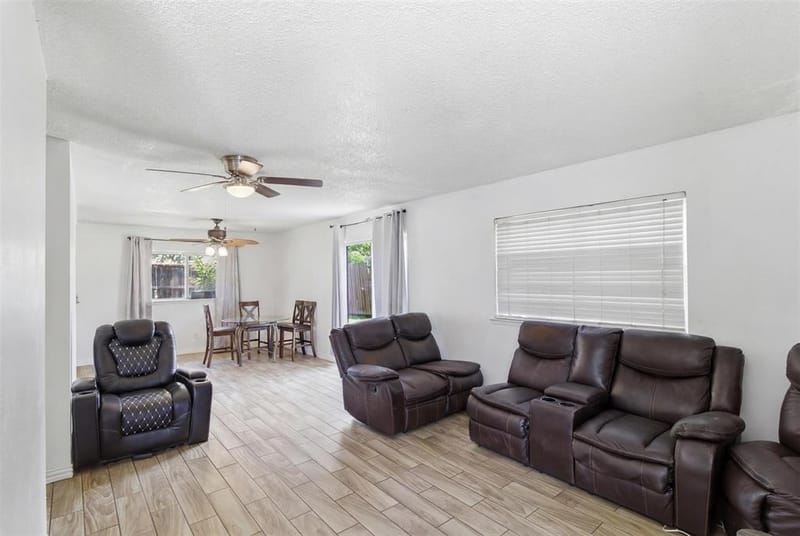 2729 Posey Drive, Irving TX 75062 - Photo 12