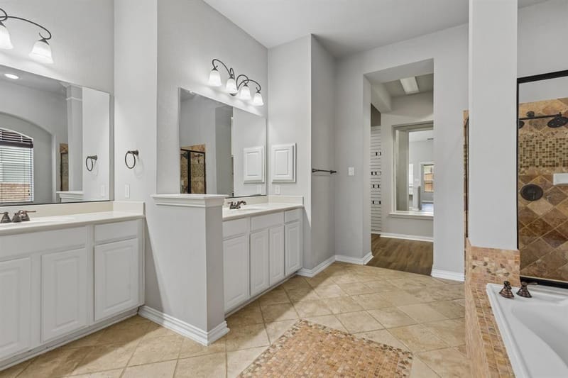 6955 Clay Academy Boulevard, Dallas TX 75236 - Photo 14