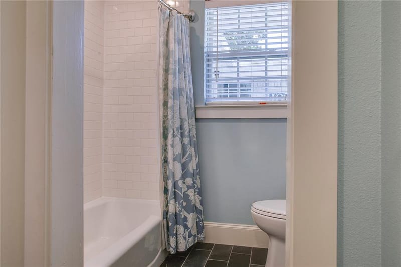 6221 Town Hill Lane, Dallas TX 75214 - Photo 25