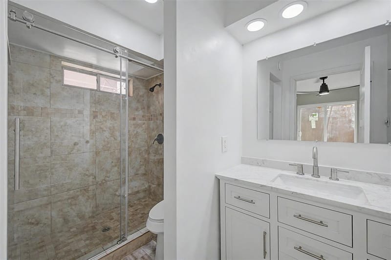 5013 Buttonwood Lane, Garland TX 75043 - Photo 10