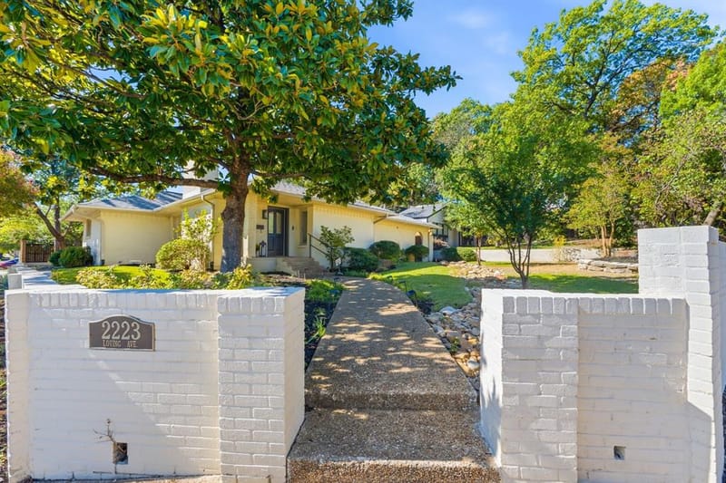 2223 Loving Avenue, Dallas TX 75214 - Photo 39