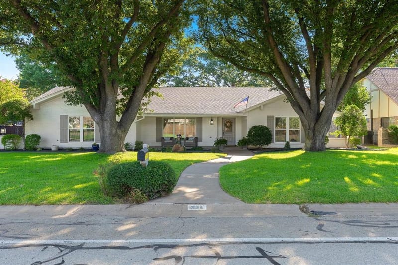 536 Sellmeyer Lane, Highland Village TX 75077 - Photo 2