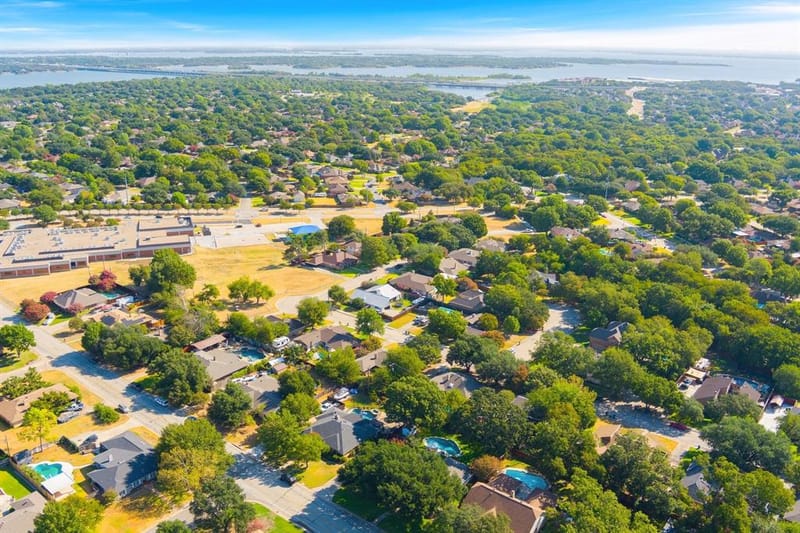 536 Sellmeyer Lane, Highland Village TX 75077 - Photo 12