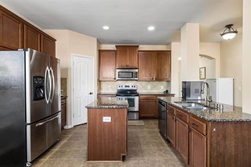 2505 Cain River Drive, Little Elm TX 75068 - Photo 6