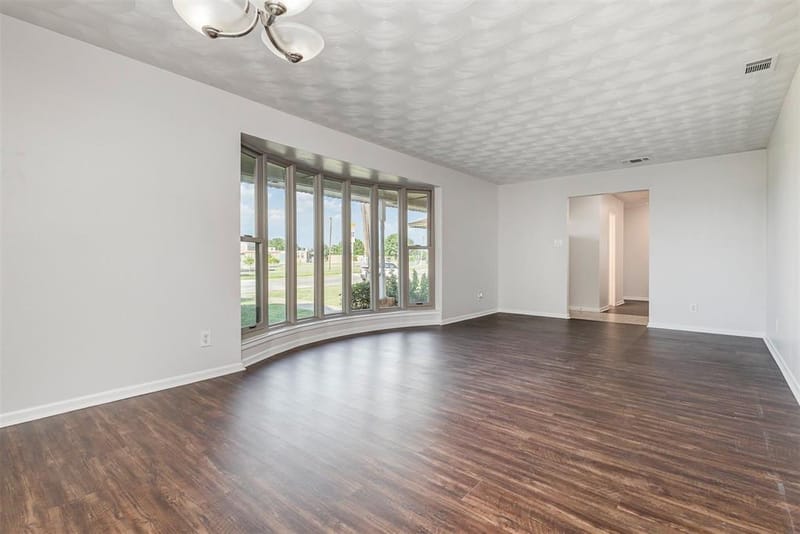 2640 Lakeland Drive, Dallas TX 75228 - Photo 7