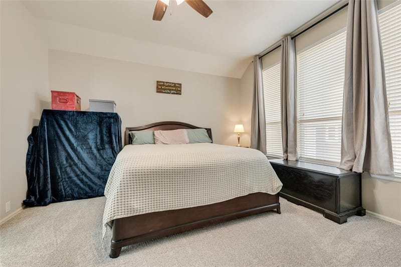 910 Elk Horn Drive, Midlothian TX 76065 - Photo 10