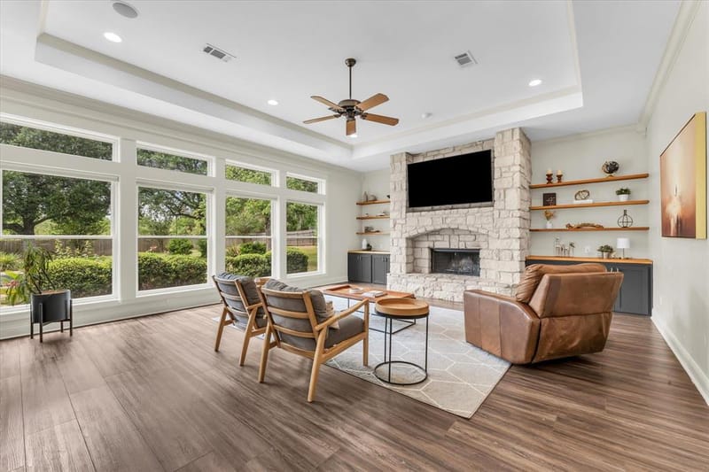 325 Elm Grove Circle, McGregor TX 76657 - Photo 6