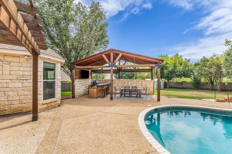 325 Elm Grove Circle, McGregor TX 76657 - Photo 34
