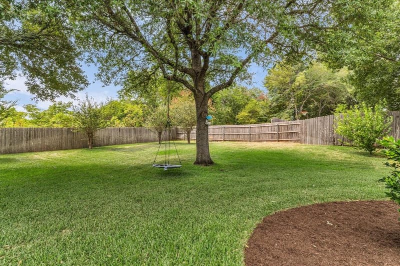 325 Elm Grove Circle, McGregor TX 76657 - Photo 38