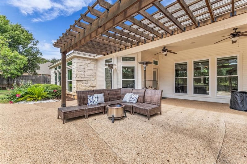 325 Elm Grove Circle, McGregor TX 76657 - Photo 33