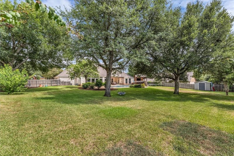 325 Elm Grove Circle, McGregor TX 76657 - Photo 39
