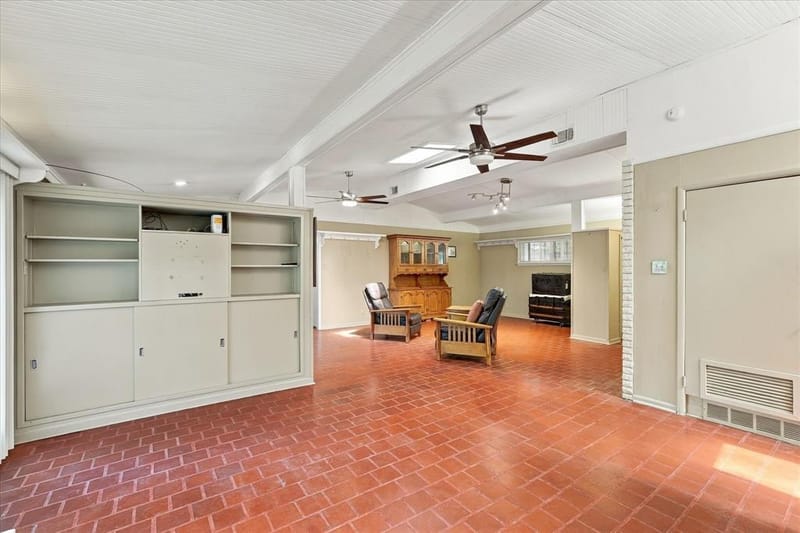 800 Briarwood Boulevard, Arlington TX 76013 - Photo 7