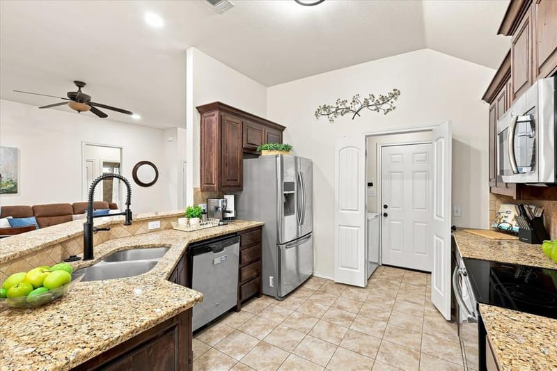 236 Firefly Drive, Springtown TX 76082 - Photo 7