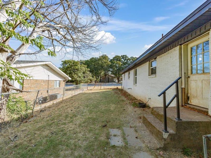 1306 Hulme Street, Bowie TX 76230 - Photo 36