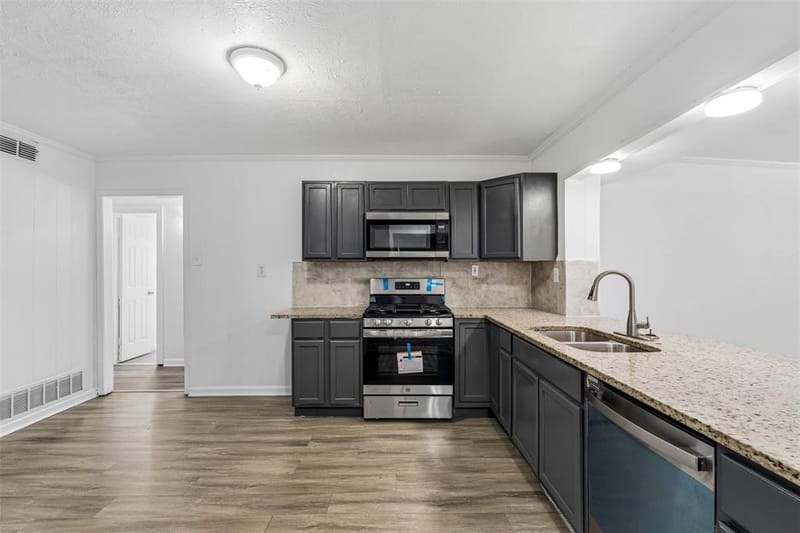 2508 Syracuse Drive, Irving TX 75062 - Photo 11