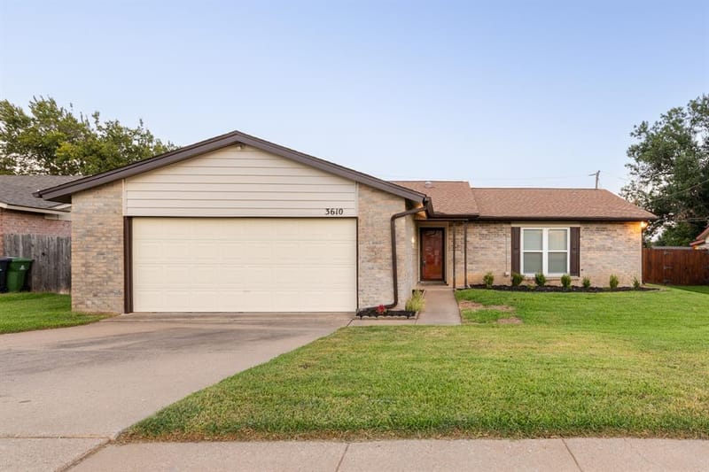 3610 Palomino Drive, Arlington TX 76017 - Photo 3