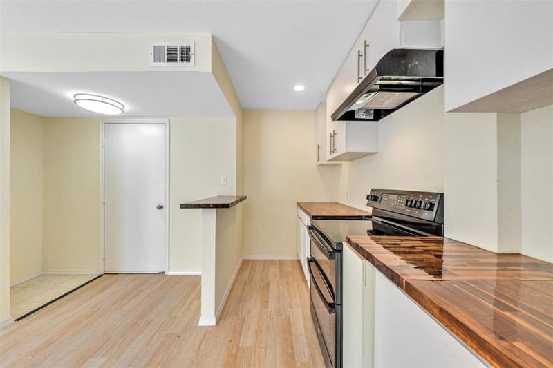 1848 Woodhall Way, Fort Worth TX 76134 - Photo 10