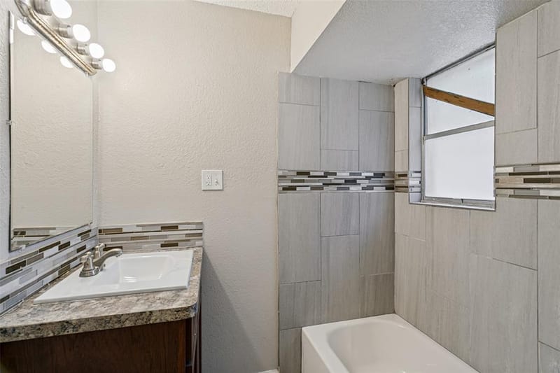 321 Christie Avenue, Everman TX 76140 - Photo 8