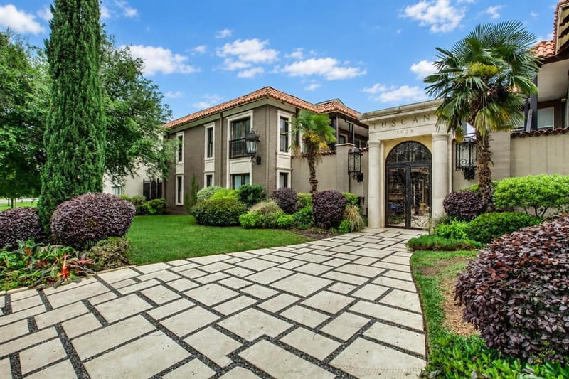 5934 Sandhurst Lane # 208, Dallas TX 75206 - Photo 2