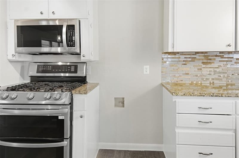1704 Robin Road, Pantego TX 76013 - Photo 13