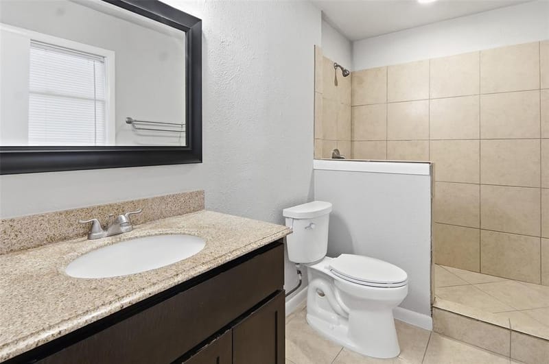 1704 Robin Road, Pantego TX 76013 - Photo 17