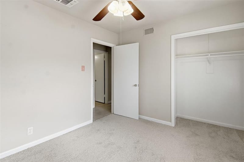 1704 Robin Road, Pantego TX 76013 - Photo 20