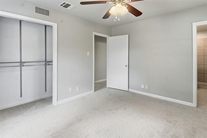 1704 Robin Road, Pantego TX 76013 - Photo 25