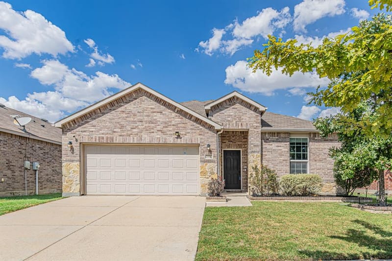 2429 Senepol Way, Fort Worth TX 76131