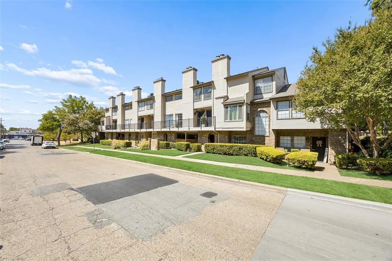 5757 Martel Avenue # A11, Dallas TX 75206 - Photo 2