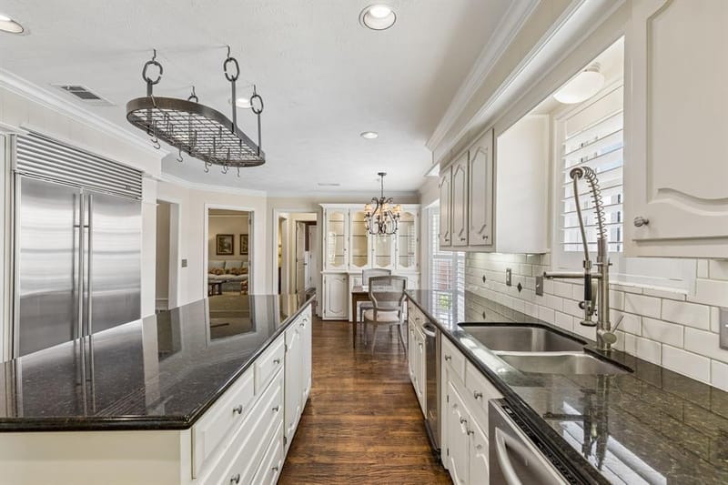 9639 Vista Oaks Drive, Dallas TX 75243 - Photo 10