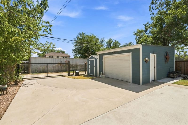 2716 Sanger Avenue, Waco TX 76707 - Photo 26