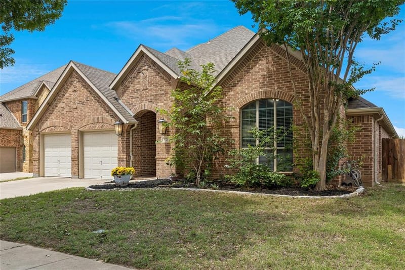 9721 Sam Bass Trail, Fort Worth TX 76244 - Photo 3
