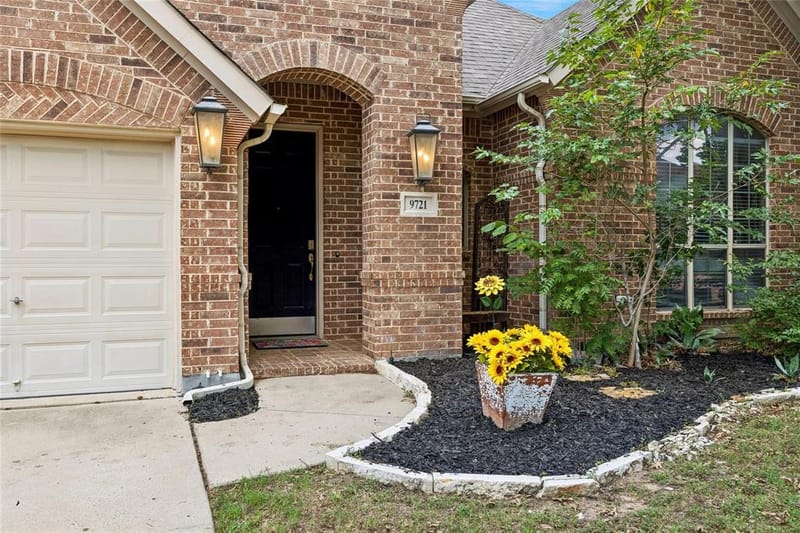 9721 Sam Bass Trail, Fort Worth TX 76244 - Photo 5