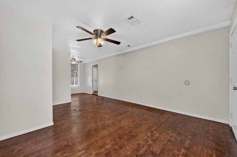 3545 Regal Road, Fort Worth TX 76111 - Photo 6
