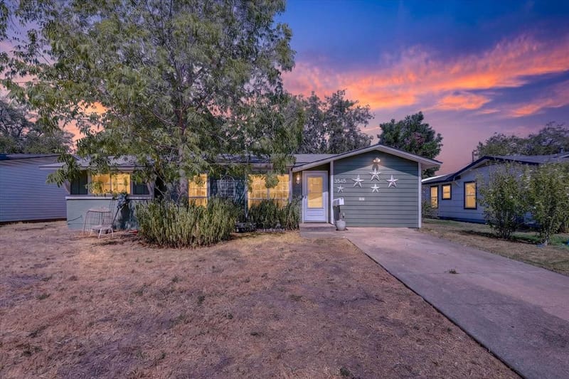 3545 Regal Road, Fort Worth TX 76111