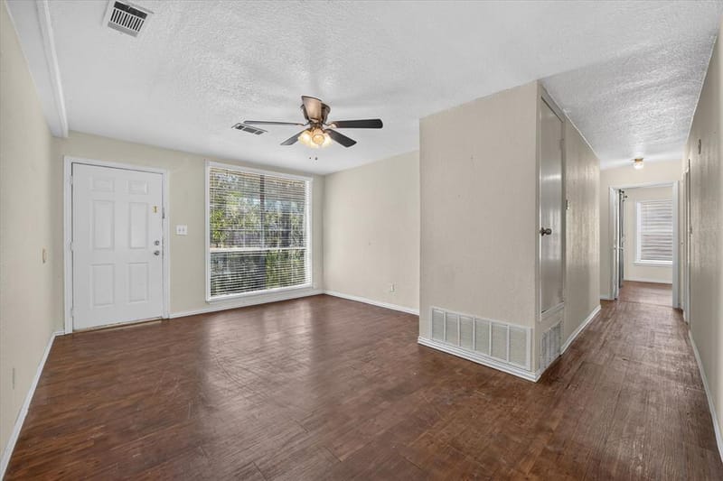 3545 Regal Road, Fort Worth TX 76111 - Photo 4